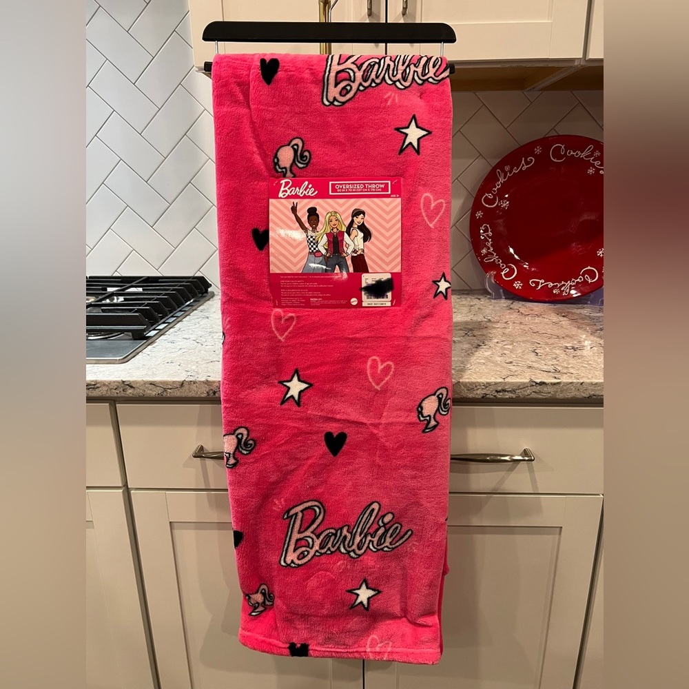 BARBIE Bright Pink Plush Throw Blanket Oversized 50x70 NWT TikTok Viral!